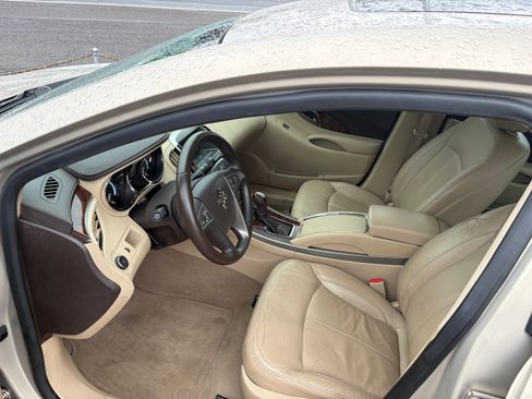Used 2010 Buick LaCrosse CXL AWD image 4