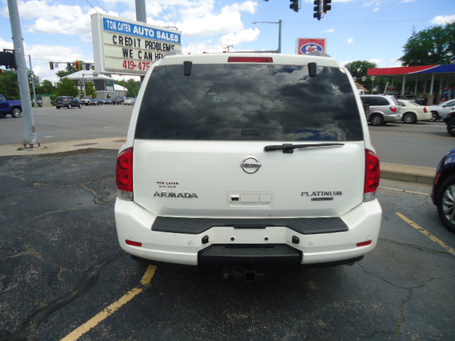 Used 2015 Nissan Armada 4WD w/ Platinum Reserve Pkg image 8