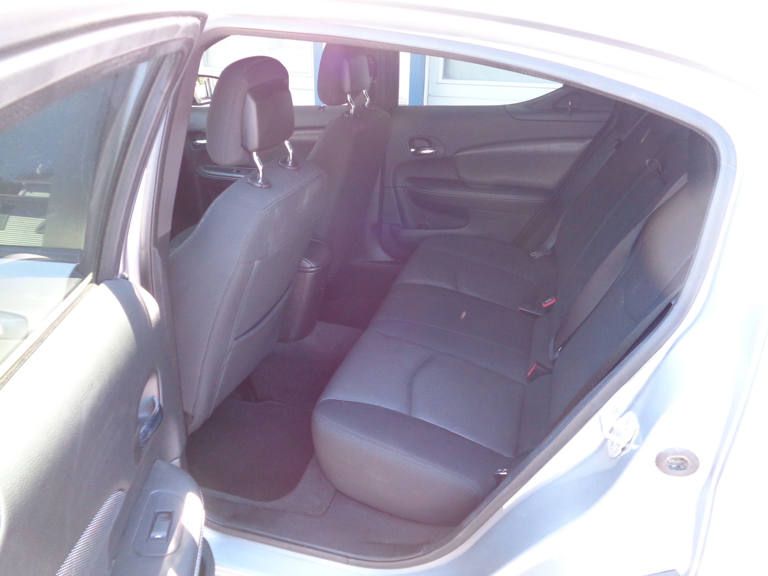 Used 2013 Dodge Avenger SE FWD image 5