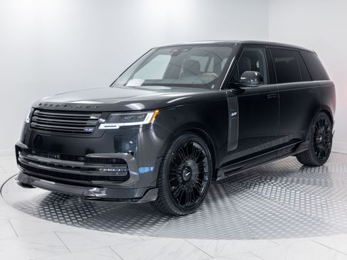 Used 2025 Land Rover Range Rover SE image 1