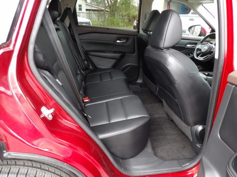 Used 2023 Nissan Rogue SV image 20