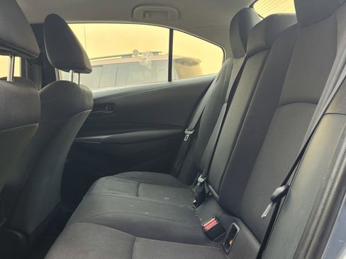 Used 2022 Toyota Corolla LE image 19