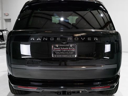 Used 2025 Land Rover Range Rover SE image 7