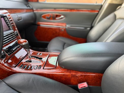 Used 2004 Maybach 57 image 12