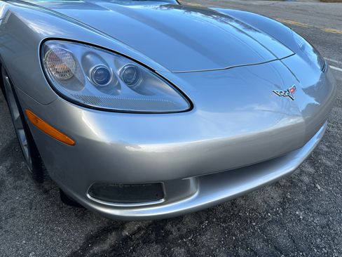 Used 2007 Chevrolet Corvette w/ 3LT image 11