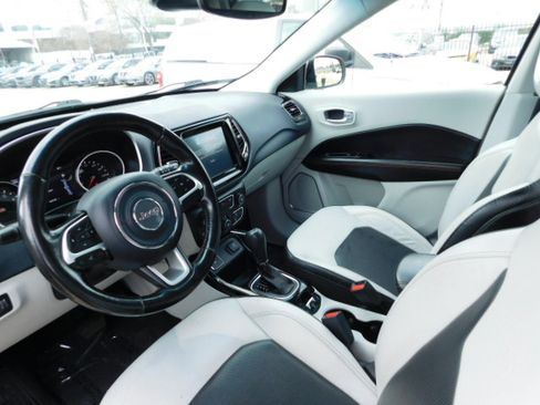 Used 2020 Jeep Compass Limited image 9