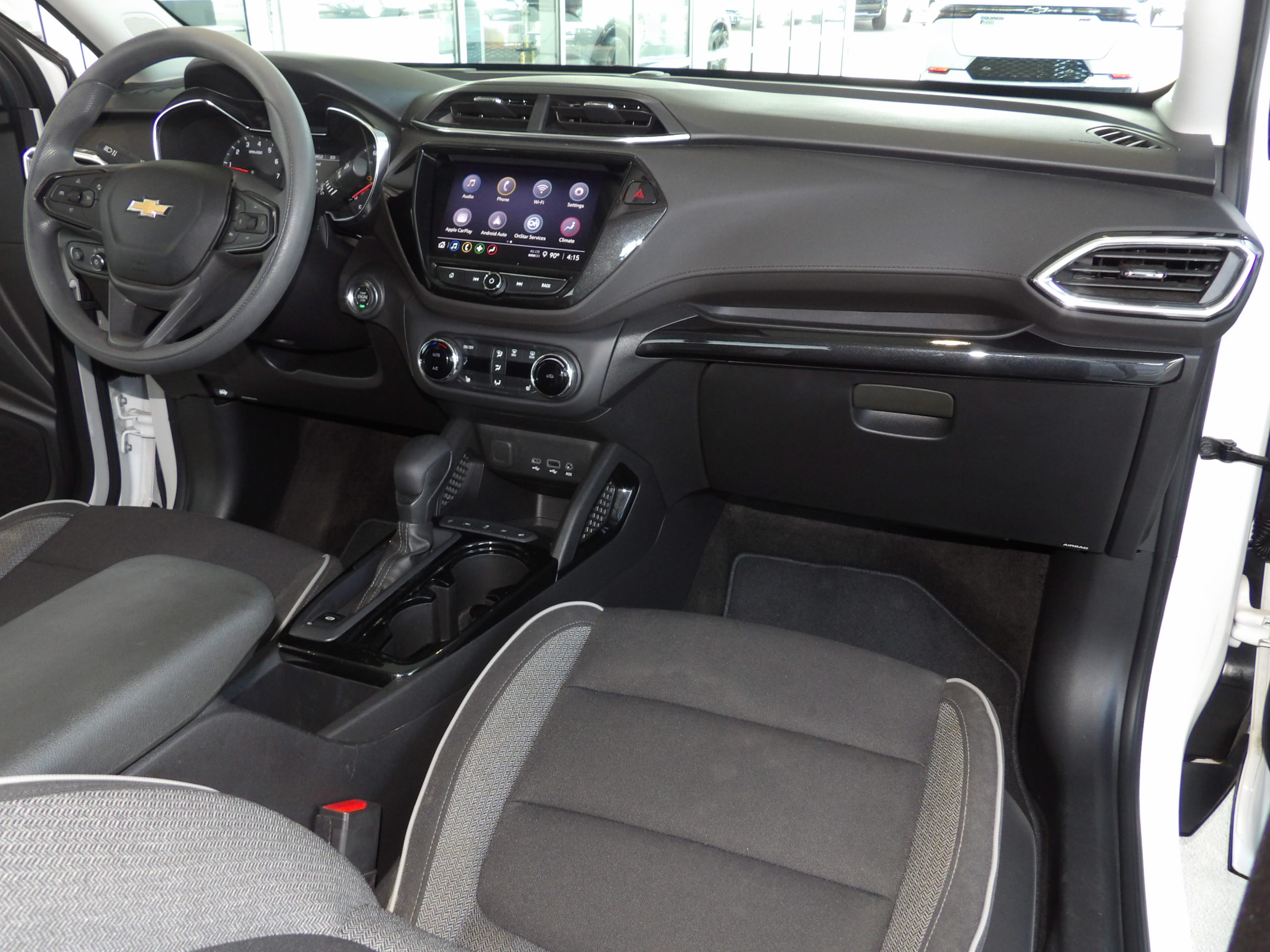 Used 2021 Chevrolet TrailBlazer FWD LT image 4