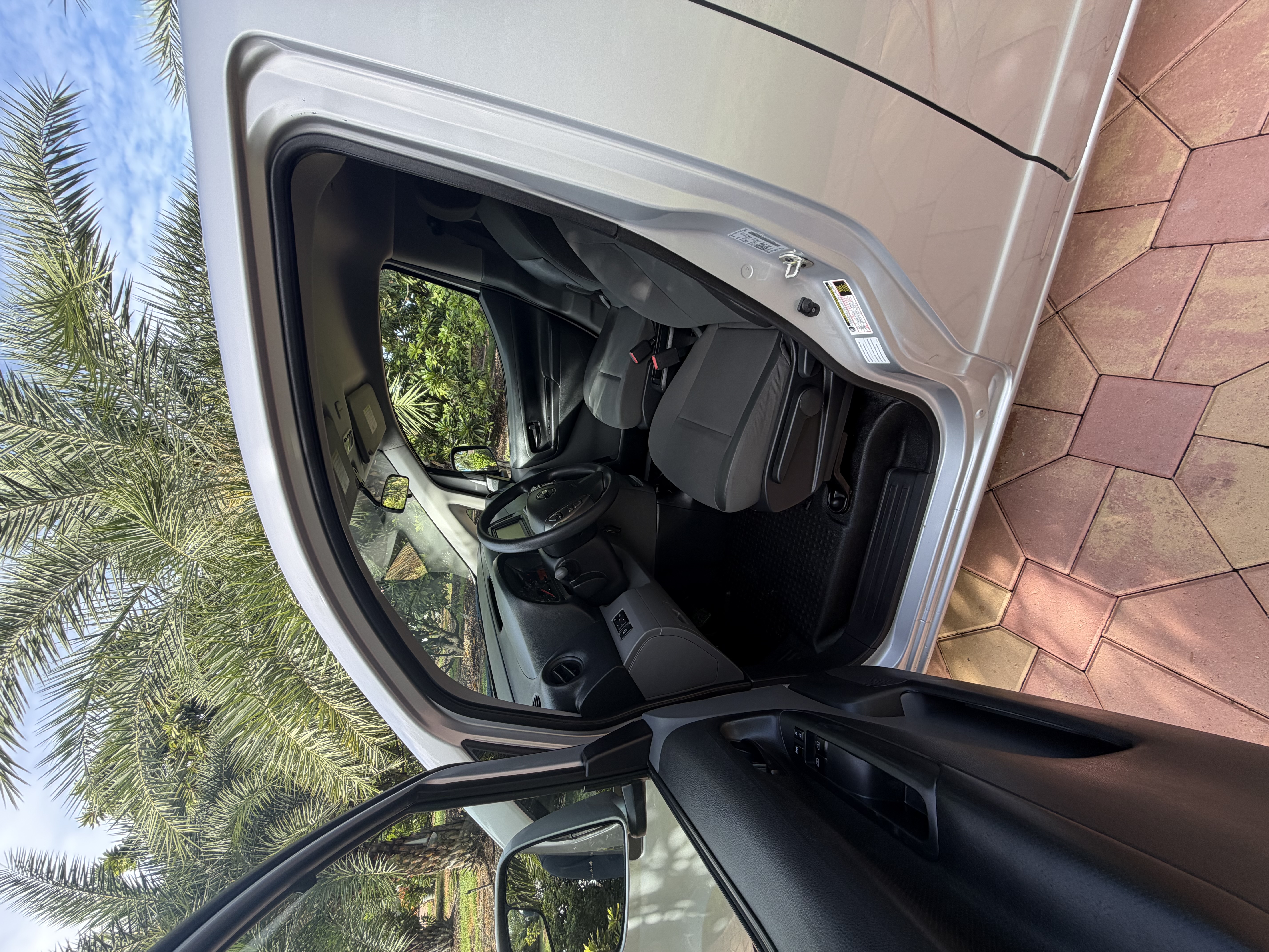 Used 2020 Nissan NV200 SV Van 4D FWD image 10