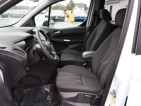 Used 2016 Ford Transit Connect XLT image 11
