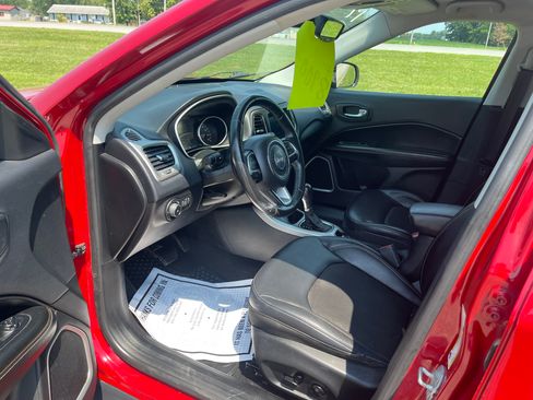 Used 2017 Jeep Compass Latitude w/ 80th Edition image 8
