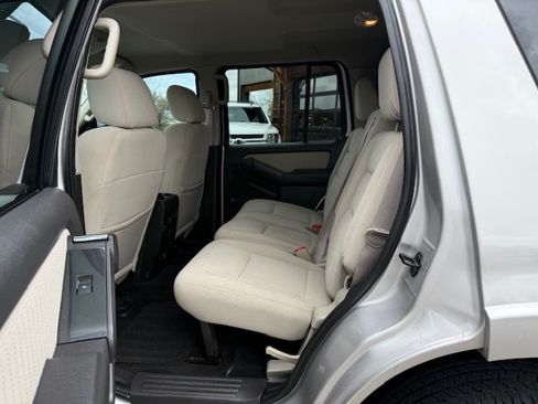 Used 2008 Ford Explorer XLT AWD/4WD image 16