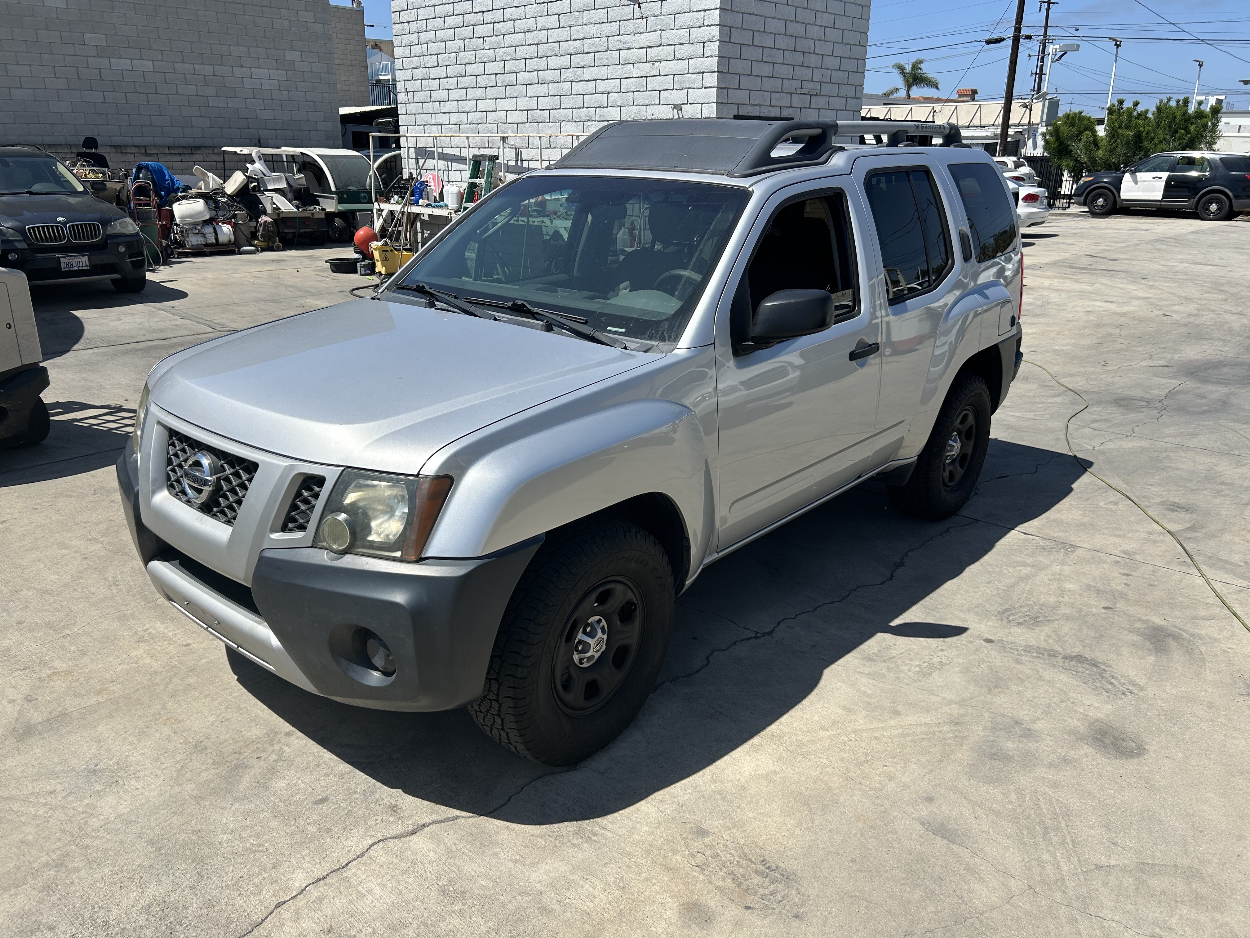 Used 2011 Nissan Xterra 2WD image 1