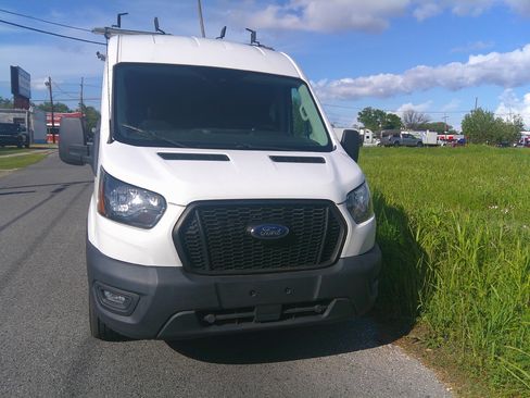 Used 2021 Ford Transit 250 XL image 4