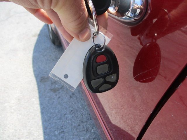 Used 2007 Chevrolet Impala LTZ FWD image 12