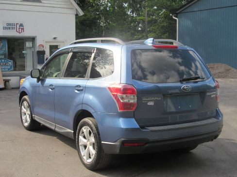 Used 2016 Subaru Forester 2.5i Premium AWD/4WD image 6