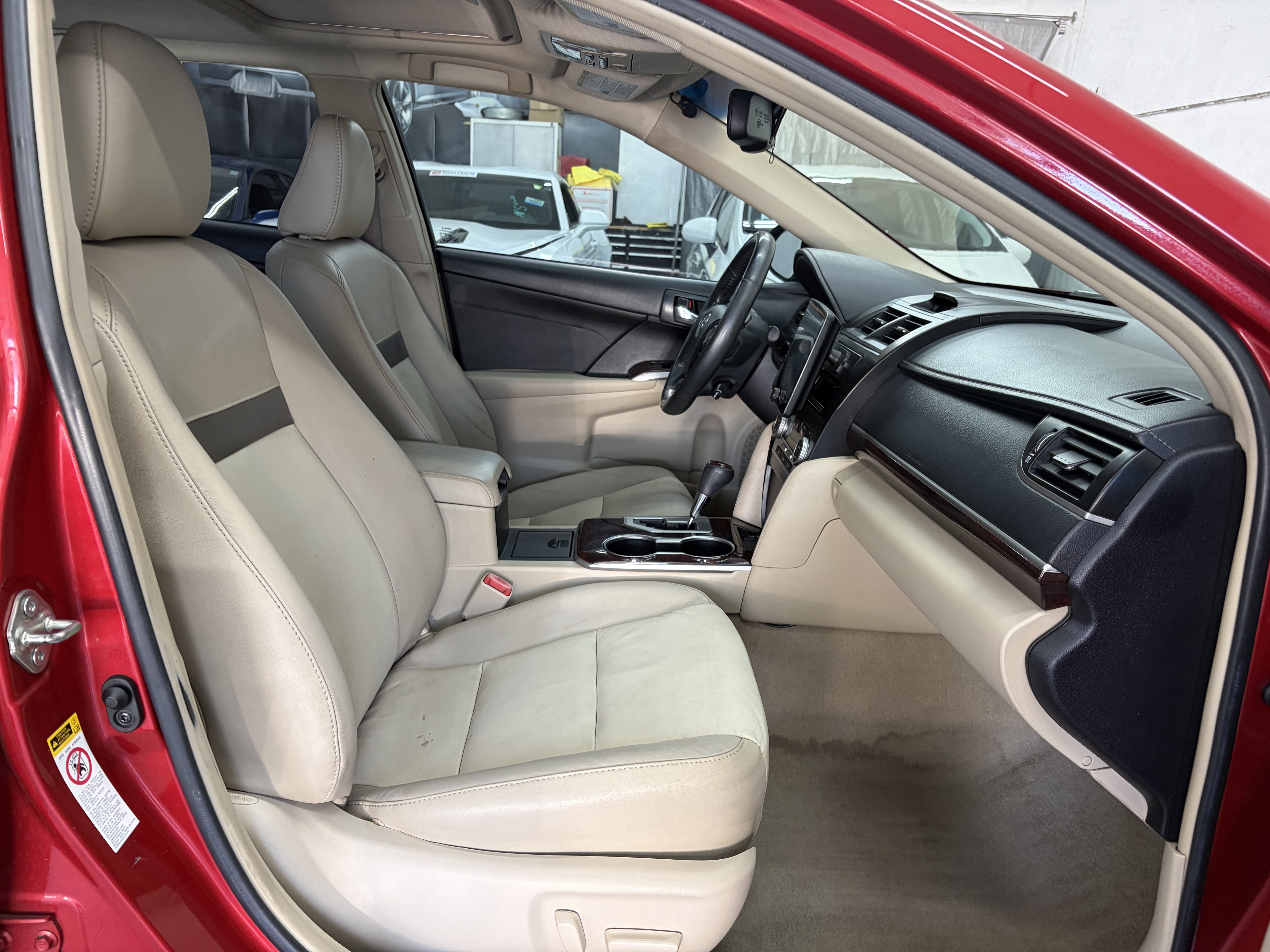 Used 2014 Toyota Camry XLE FWD image 15