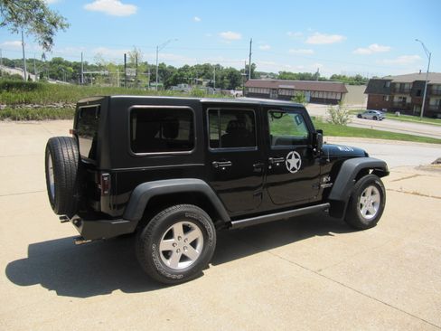 Used 2009 Jeep Wrangler 4WD Unlimited X image 39