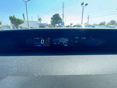 Used 2019 Toyota Mirai image 27
