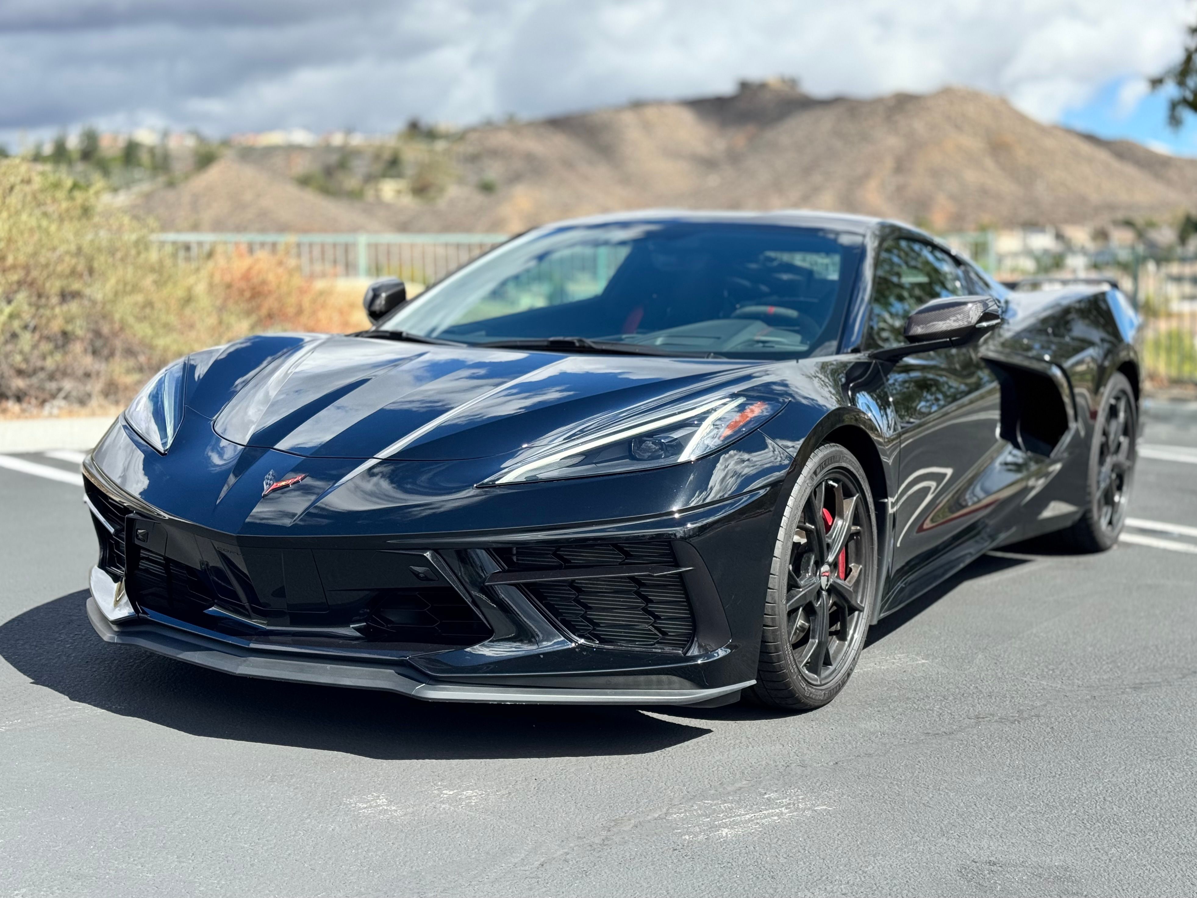 Used 2020 Chevrolet Corvette Stingray Premium Cpe w/ 3LT RWD image 1