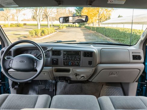 Used 2001 Ford F350 XLT image 34
