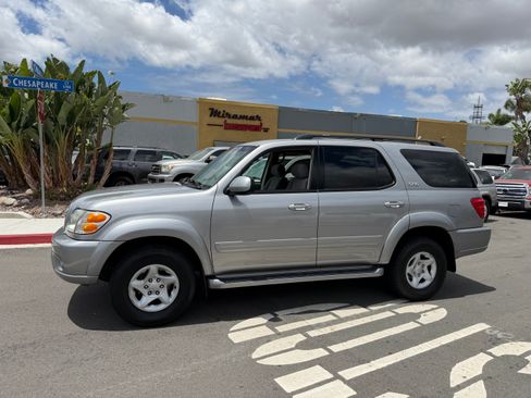 Used 2002 Toyota Sequoia 2WD SR5 image 17