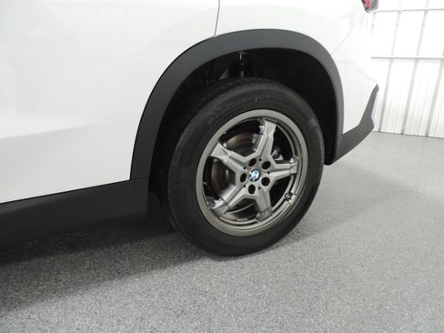 Used 2023 BMW X1 xDrive28i image 16