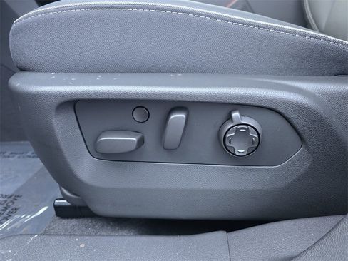 New 2026 Buick Envision Avenir image 15