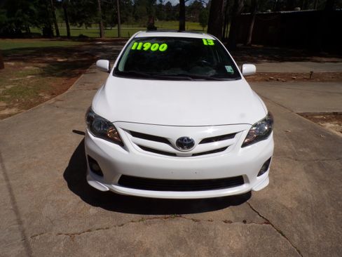 Used 2013 Toyota Corolla S Plus image 3
