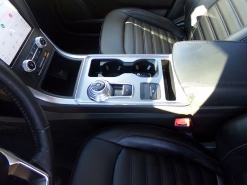 Used 2021 Ford Edge SEL image 14