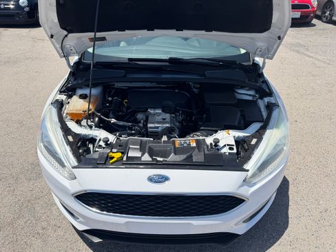 Used 2016 Ford Focus SE Sedan FWD image 26