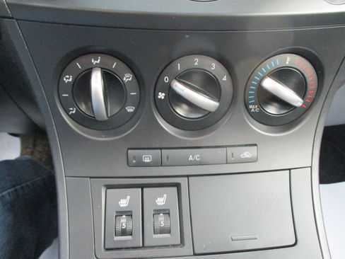 Used 2012 MAZDA MAZDA3 i Grand Touring image 39