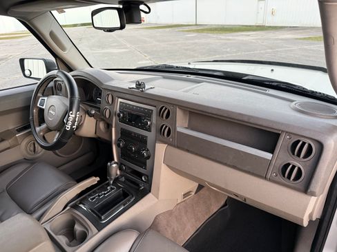Used 2008 Jeep Commander Sport image 55
