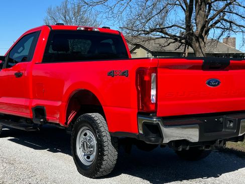 Used 2024 Ford F250 XL image 8