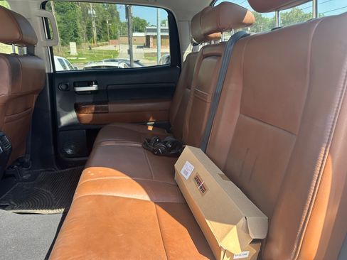 Used 2010 Toyota Tundra Limited image 11