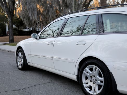 Used 2004 Mercedes-Benz E 320 Wagon image 9