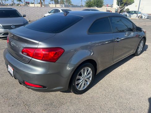 Used 2016 Kia Forte Koup EX FWD image 9