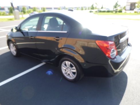 Used 2016 Chevrolet Sonic LT image 8
