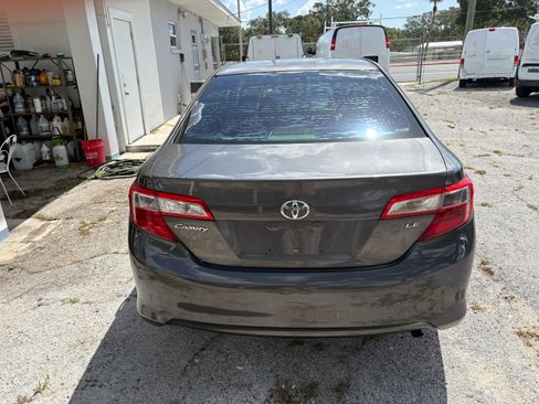 Used 2013 Toyota Camry SE Sedan FWD image 14