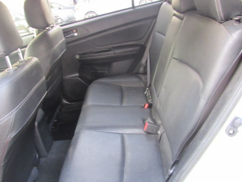 Used 2013 Subaru XV Crosstrek 2.0i Limited AWD/4WD image 14