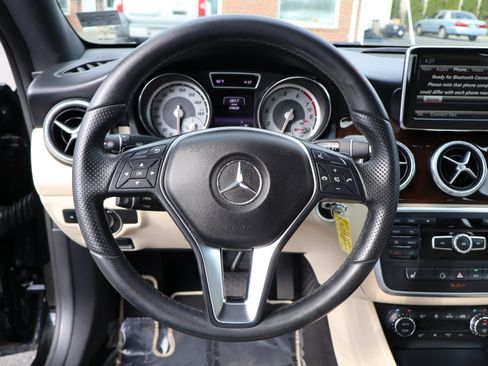 Used 2014 Mercedes-Benz CLA 250 image 20