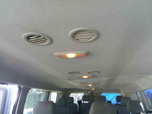 Used 2015 Ford Transit 350 XLT image 6