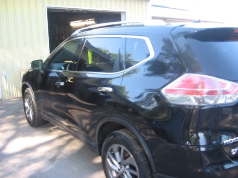 Used 2016 Nissan Rogue SL image 6