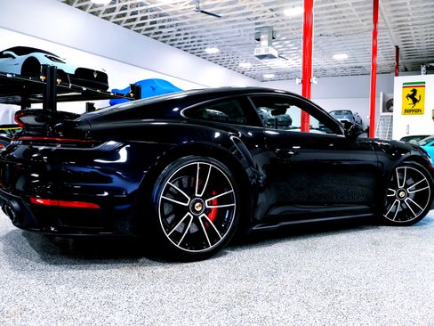 Used 2022 Porsche 911 Turbo image 12