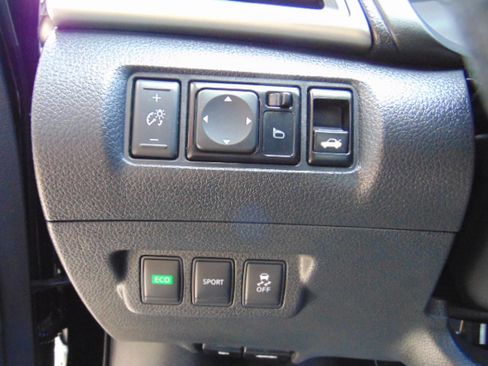 Used 2016 Nissan Sentra S image 10