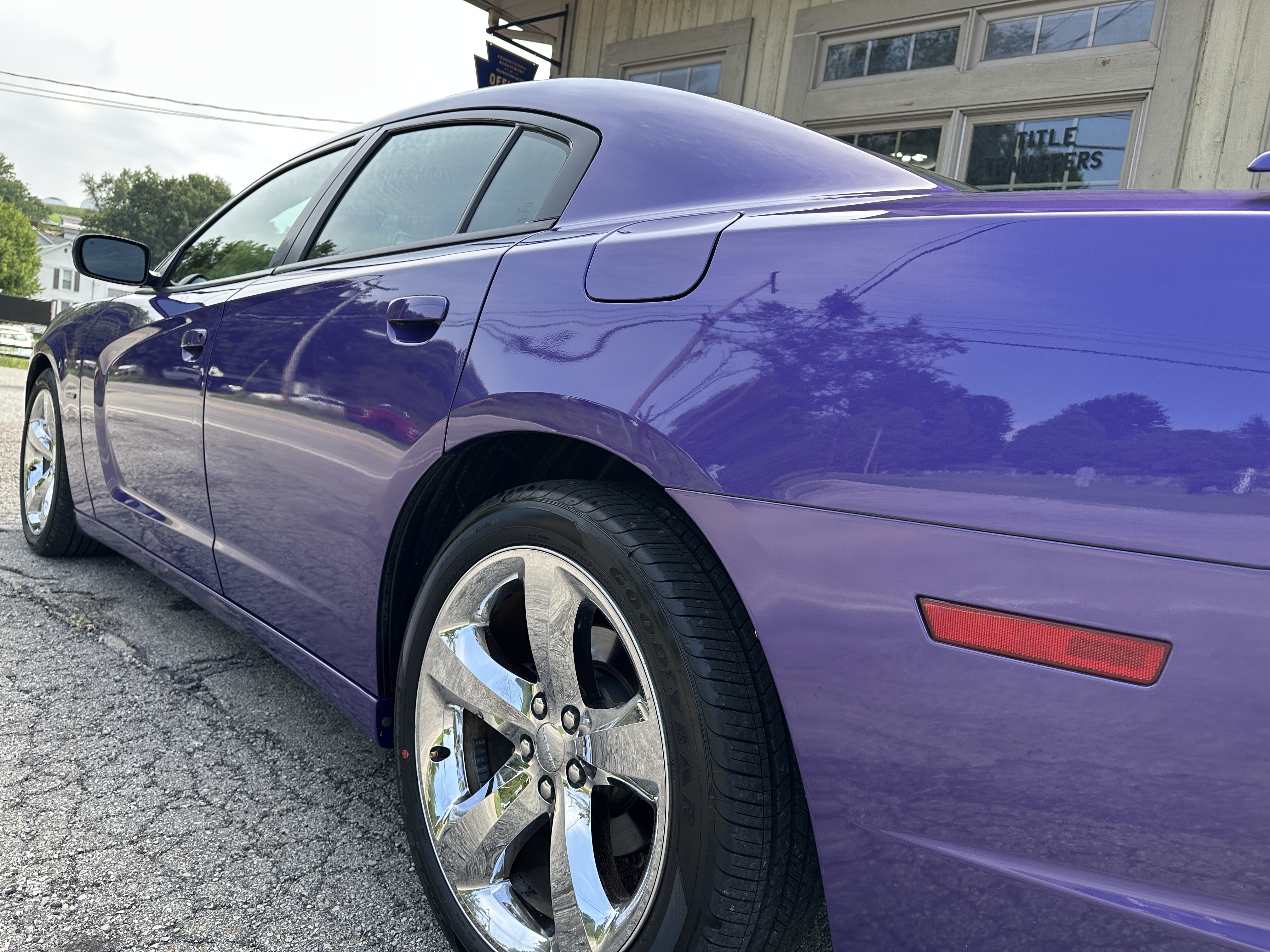Used 2014 Dodge Charger R/T RWD image 7