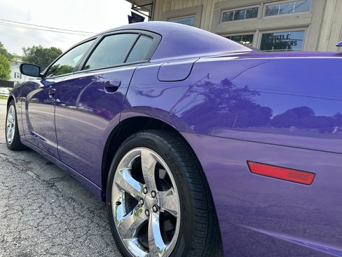 Used 2014 Dodge Charger R/T RWD image 7