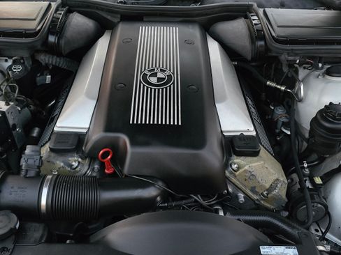 Used 2001 BMW 540i 540i image 40