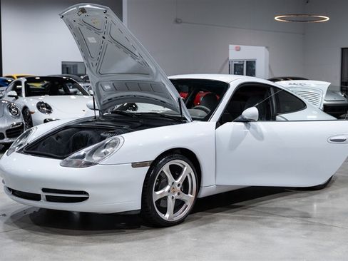 Used 1999 Porsche 911 Carrera 4 AWD/4WD image 35