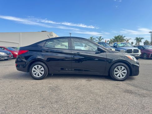 Used 2016 Hyundai Accent SE Sedan FWD image 10