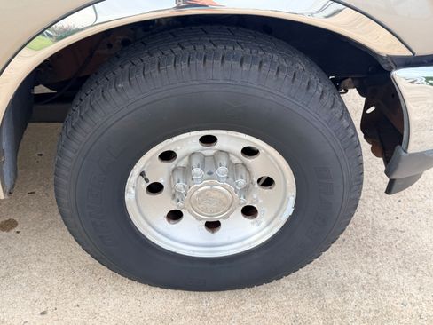 Used 2000 Ford Excursion 2WD XLT image 25